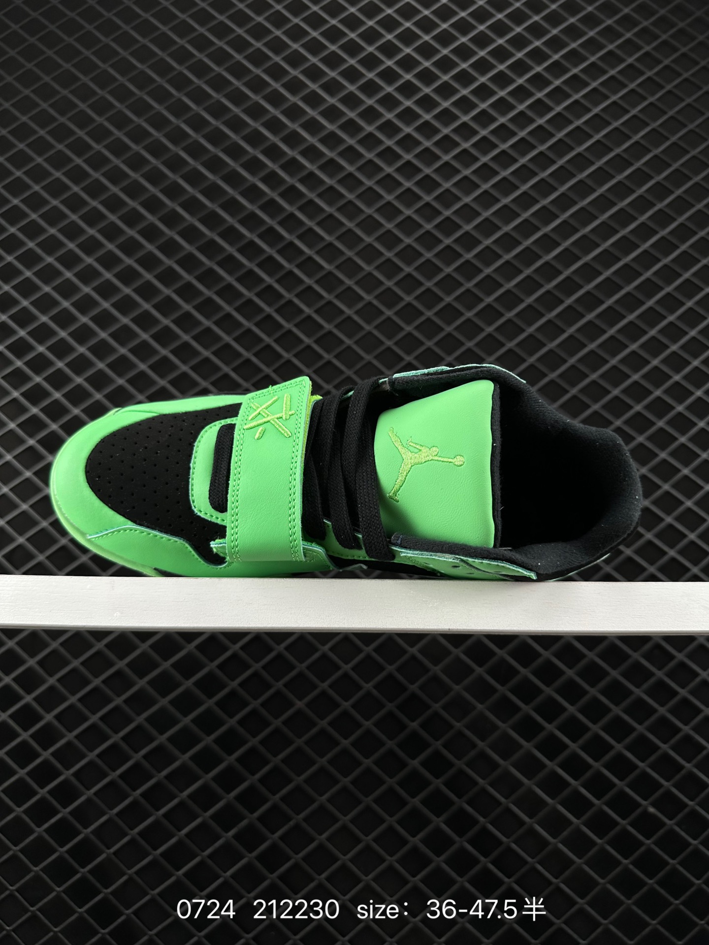 Nike Wmns Air Jordan Cut The Check